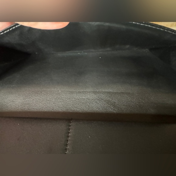 LOUIS VUITTON
Damier Graphite Zippy Vertical Wallet. Like new - Picture 8 of 9